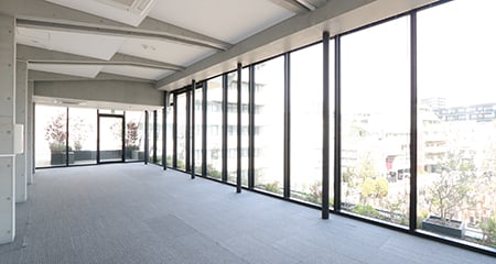 麹町オフィス・店舗 / 天井高3.6M、築浅デザインビル